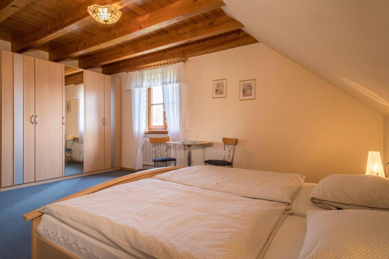 Ferienwohnung Heimpel เครสส์บรอนน์ อัม โบเดนเซ ภายนอก รูปภาพ